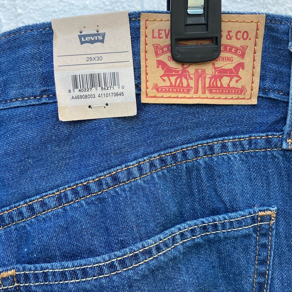 Levi’s Middy Straight Jeans - Picture 9 of 9
